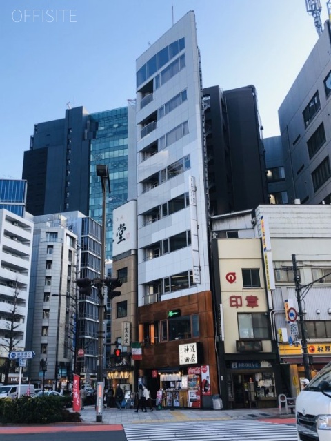 日米商会ビル 外観