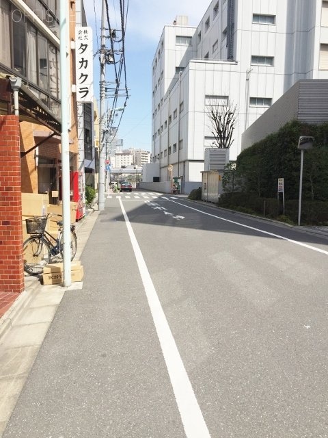 武部ビル ビル前面道路