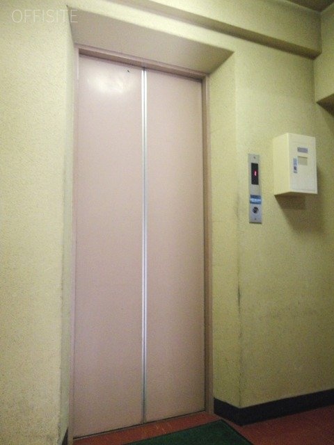 瀧ビル エレベーター