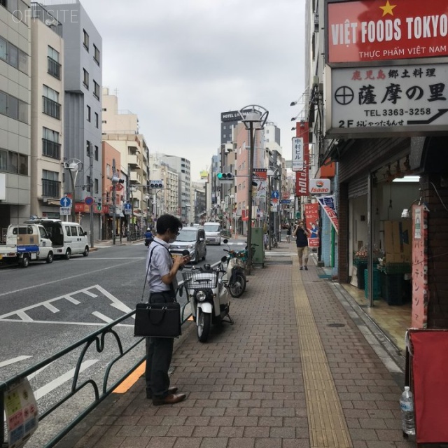 サンハイツ高田馬場 ビル前面道路