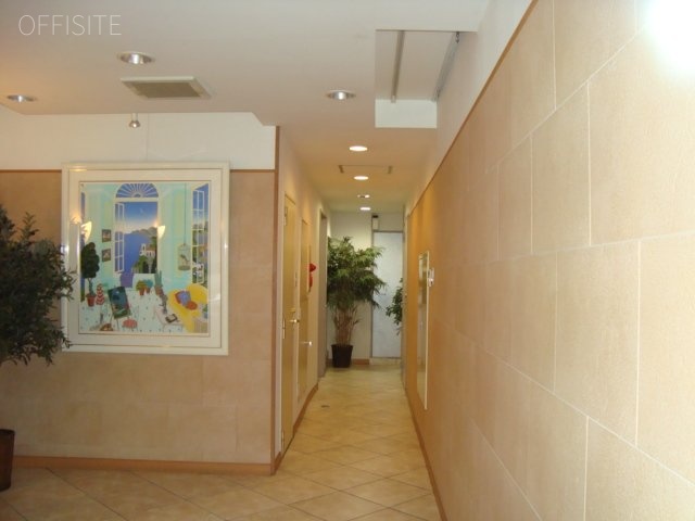 駿河台谷古宇ビル 画像