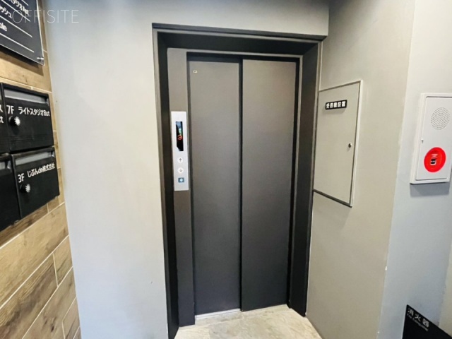 U square 四谷三丁目　エントランス