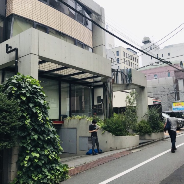 ES原宿ビル 外観