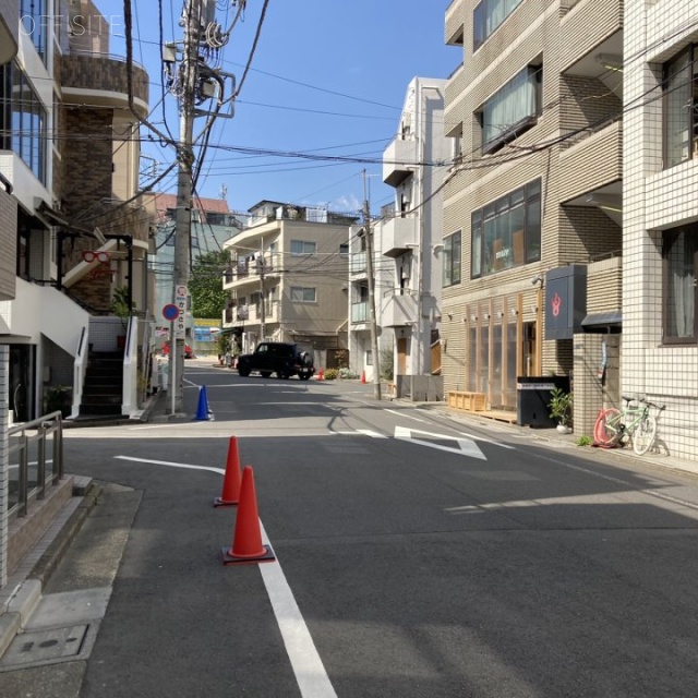 東京冷機恵比寿ビル ビル前面道路