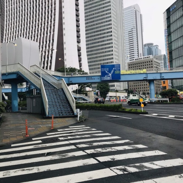 Zenken PlazaⅡ ビル前面道路