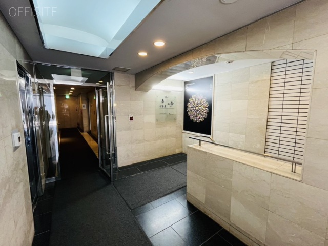 銀座あづまビル　エントランス