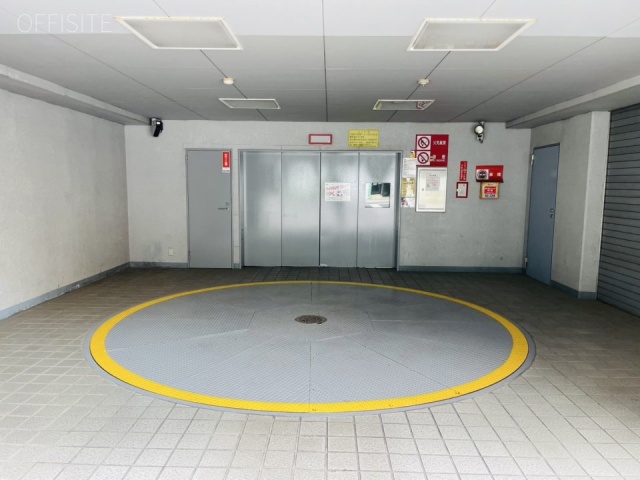 KUGAビル　駐車場