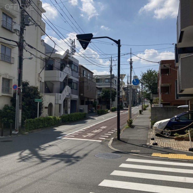 セントラルハイム ビル前面道路