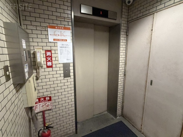 柴崎ビル　エレベーター