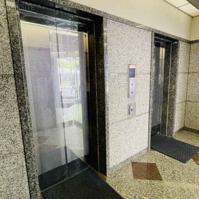 及川パークビル　エントランス