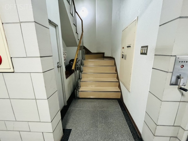 天心堂ビル エントランス