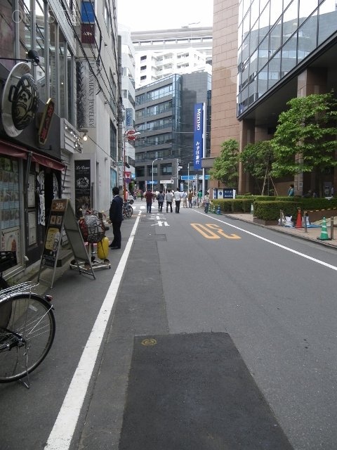 シルバープラザ恵比寿 ビル前面道路