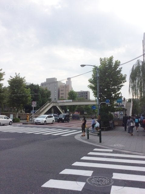 まるみビル ビル周辺道路