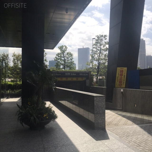 住友不動産汐留浜離宮ビル 駐車場