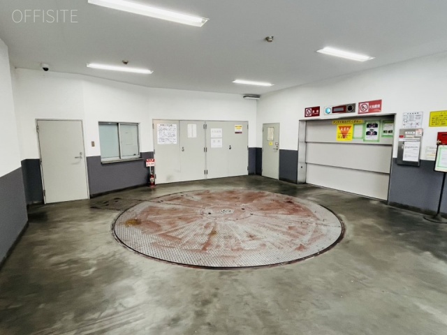 左門イレブンビル　駐車場