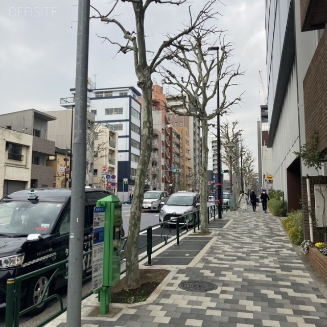 LEGALIS WASEDA ビル前面道路