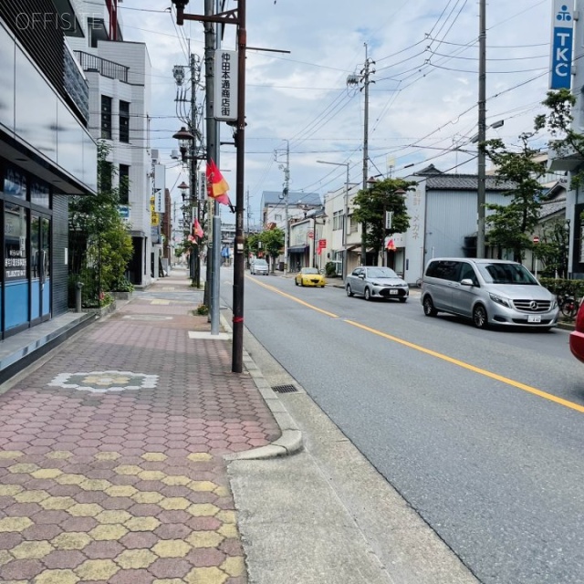 NTビル 前面道路