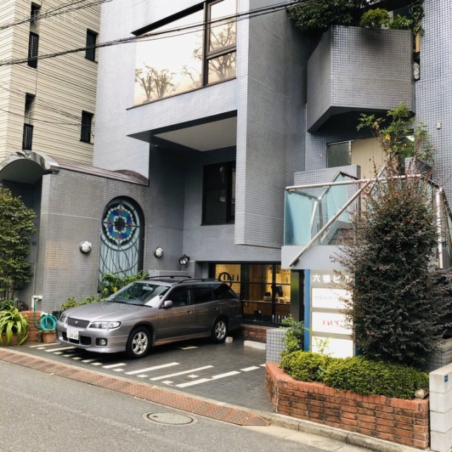 六鴨ビル 1階部分