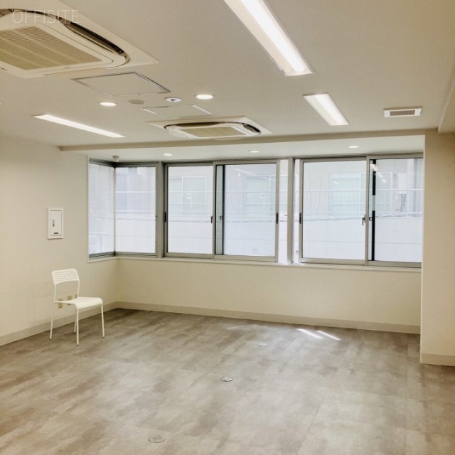 DCCビル　3階 室内