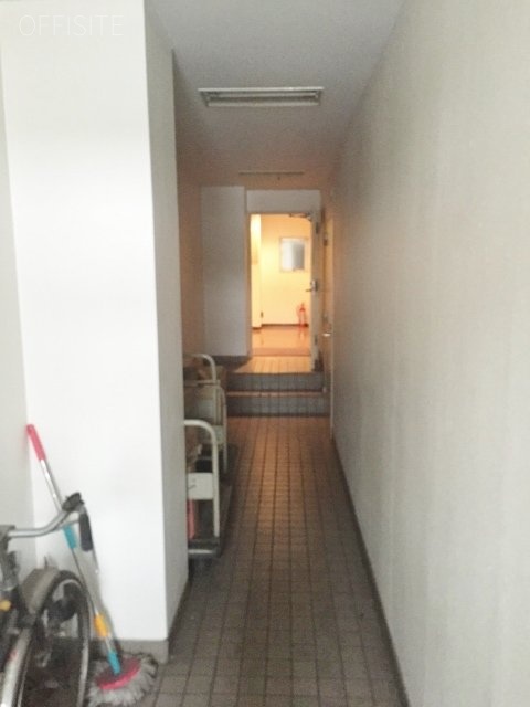 石井ビル エントランス