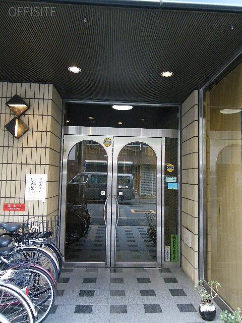A&Kビル エントランス