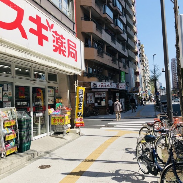 信越ビル ビル前面道路