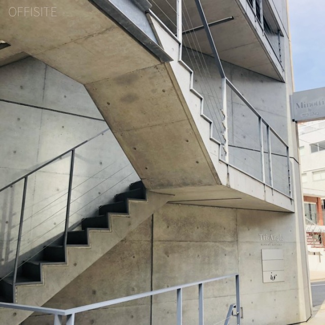 Tri-Angle MINAMIAOYAMA 外観