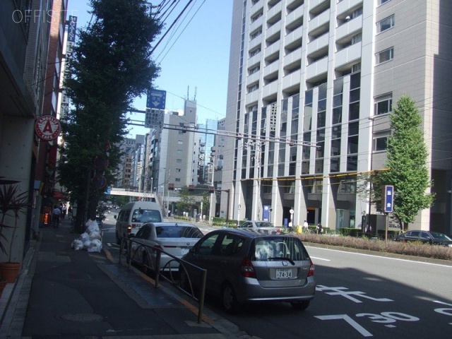 神谷町麻布台ビル ビル前面道路