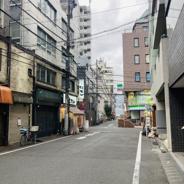 ペアレンツビル 前面道路