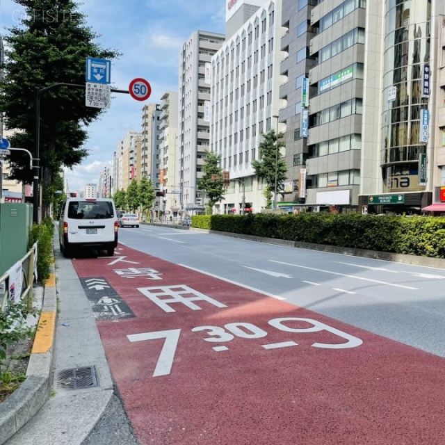 玉木ビル ビル前面道路