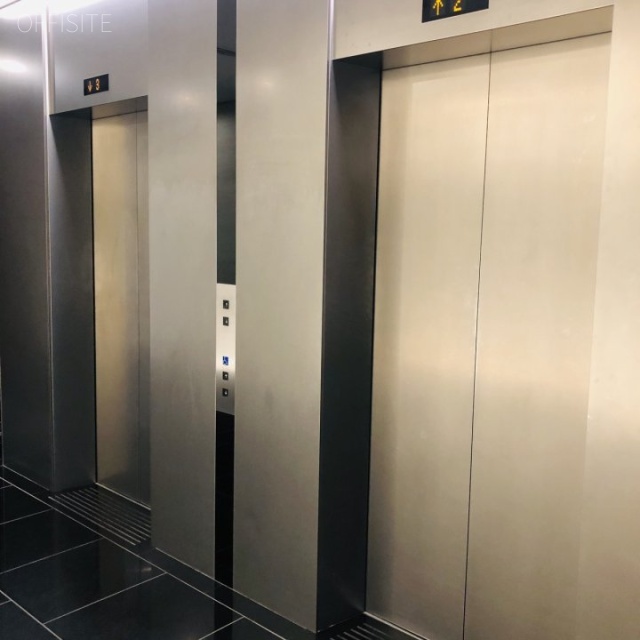 ヒューリック銀座イーストビル　エレベーター