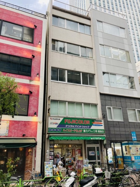 上原ビル 外観