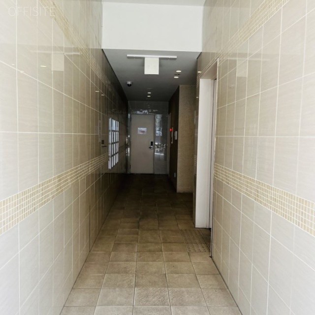 町田ビル エントランス