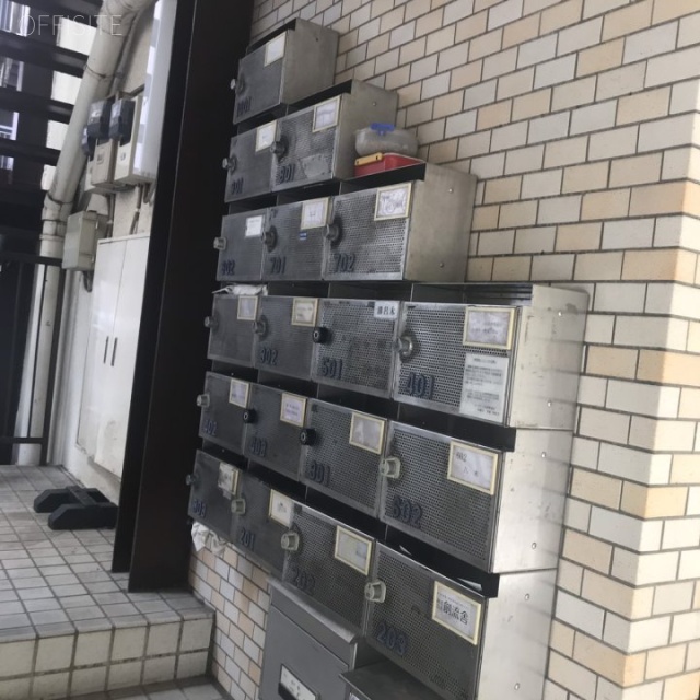 サニーシティ新宿御苑ビル 郵便受け
