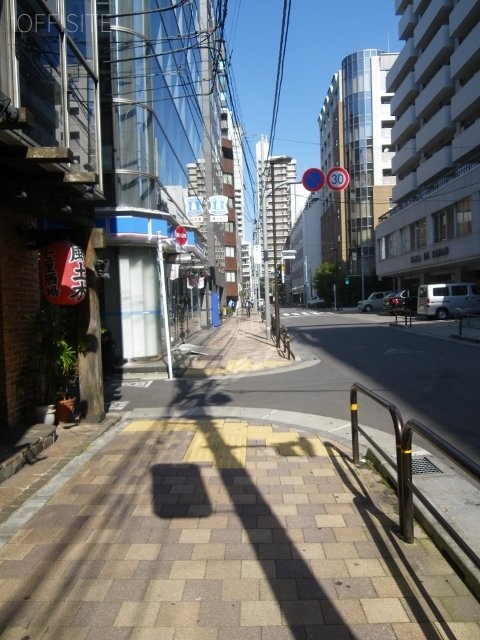 エイム東京九段ビル ビル前面道路