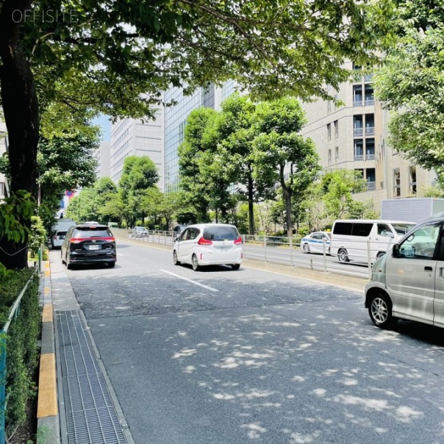 三番町ホテルビル ビル前面道路