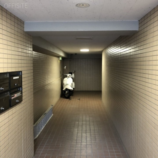 公文ビル エントランス