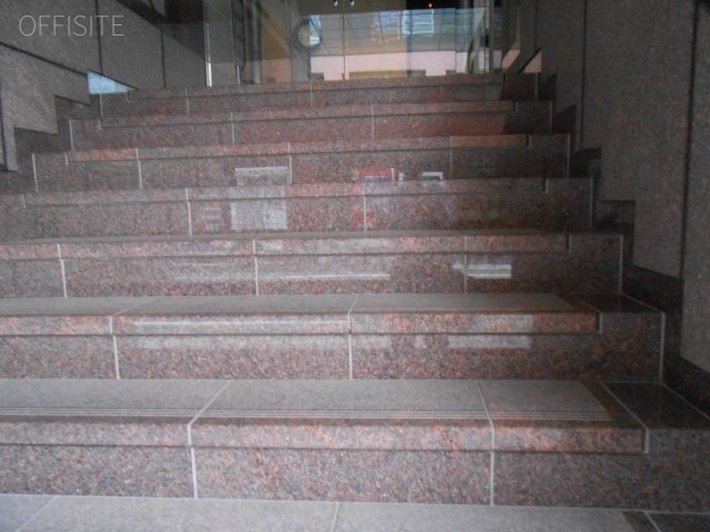 アラミドビル 画像