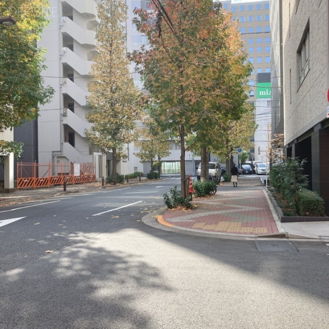 箱崎ダイヤマンション ビル前面道路