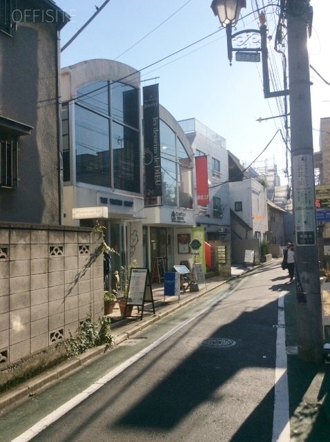 T’S表参道 ビル周辺道路