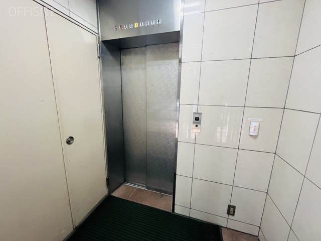 武藤ビル エントランス