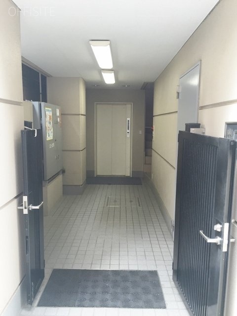 出口ビル 画像