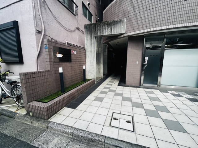 NSKビル　エントランス