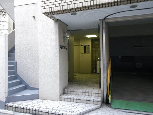 サロン・ド・シャポービル