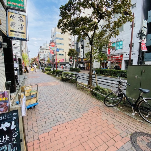 大野屋ビル ビル前面道路