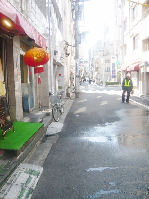 神崎ビル ビル前面道路