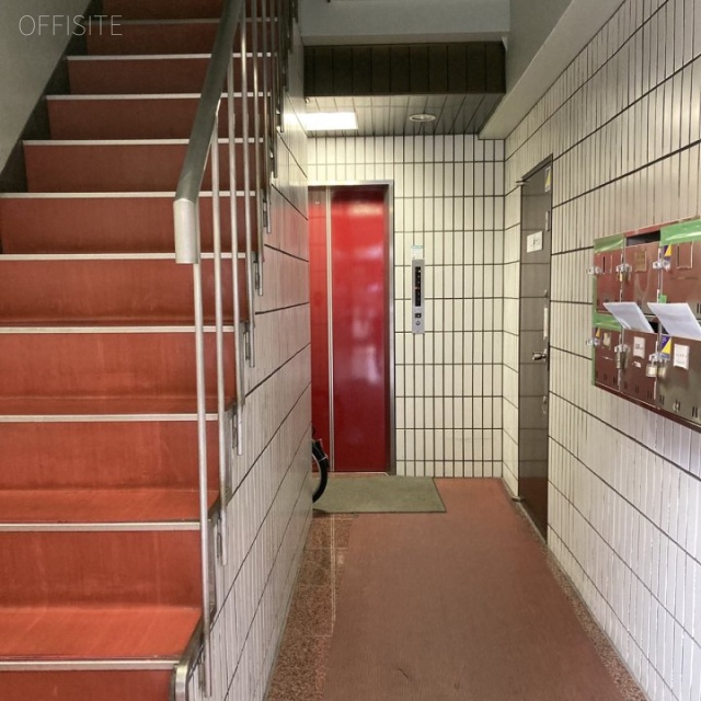 宮島ビル エントランス