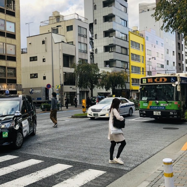 恵比寿ビル ビル前面道路