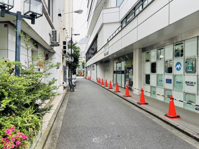 日商第2ビル　前面道路