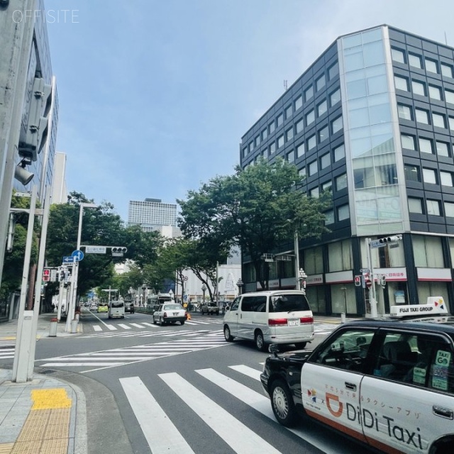 中央広小路ビル　前面に広小路通